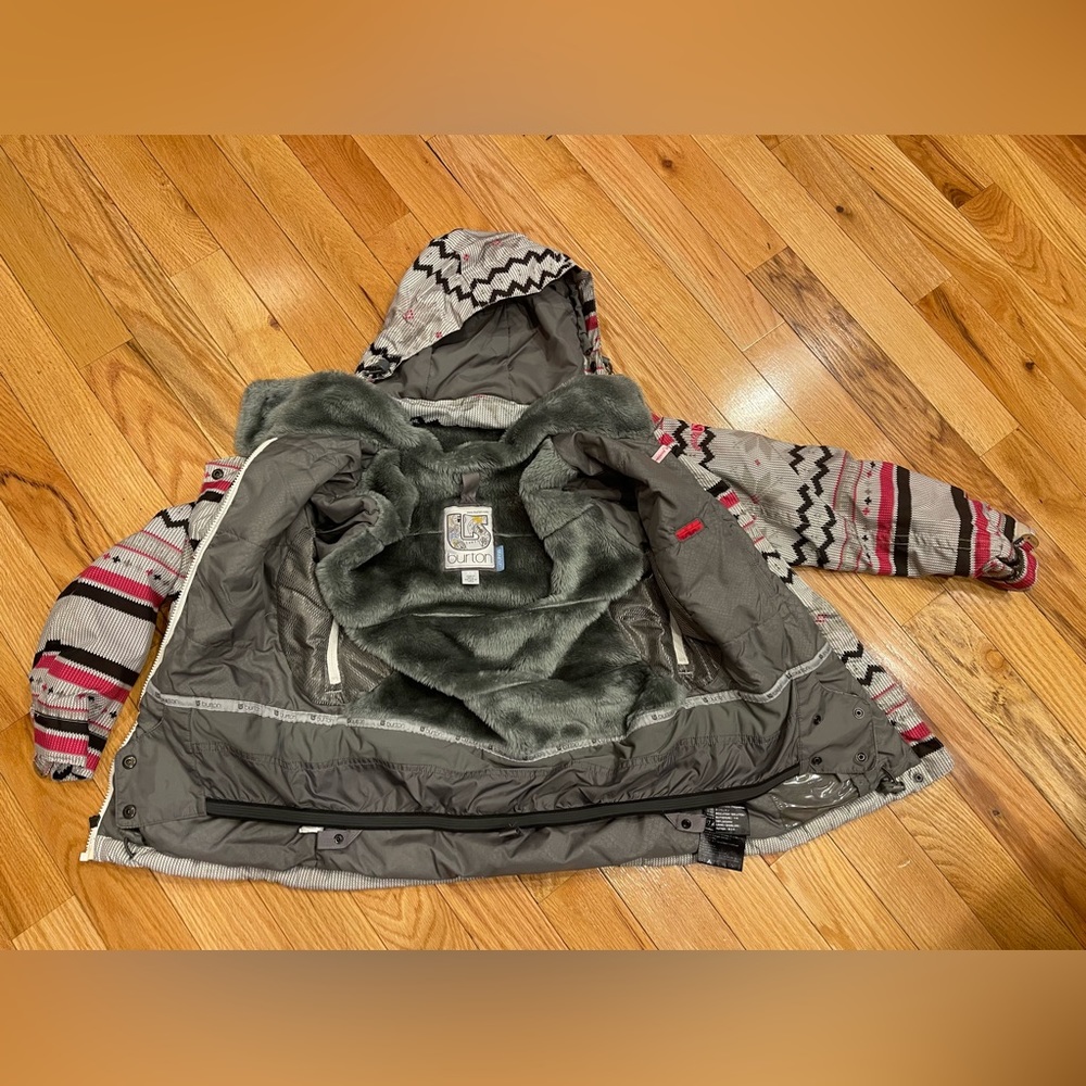 Burton women XS (girls large) snowboard ski jacket